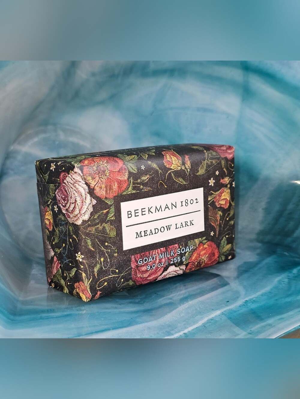 Beekman 1802 Meadow Lark goat milk, Luxry bar soap. Large 9oz. Sealed